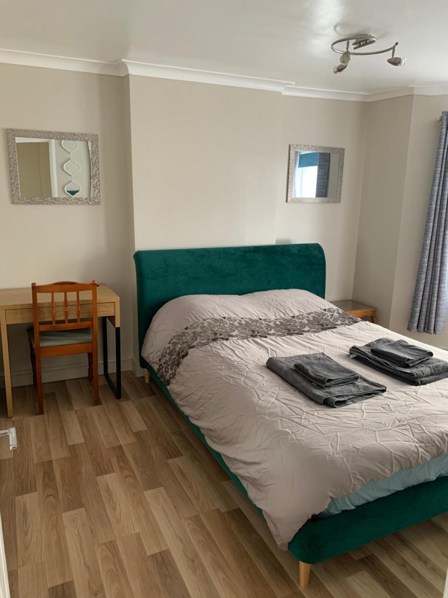 Relaxing Home - 7-10Min To Bournemouth Sandy Beach By Car - Private Garden, Parking And Spa Exterior foto