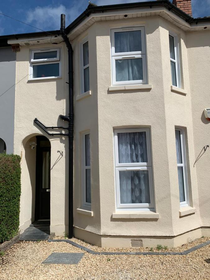 Relaxing Home - 7-10Min To Bournemouth Sandy Beach By Car - Private Garden, Parking And Spa Exterior foto