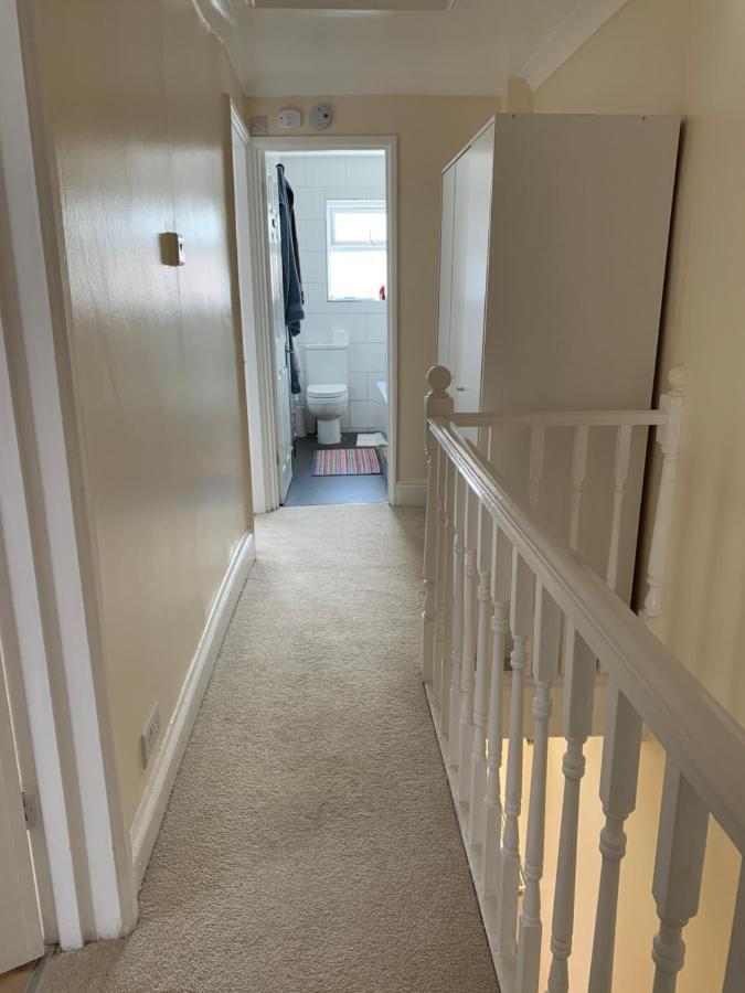 Relaxing Home - 7-10Min To Bournemouth Sandy Beach By Car - Private Garden, Parking And Spa Exterior foto